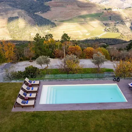Spacious With Private Pool & Garden In Douro, By Hopstays 빌라 사브로사