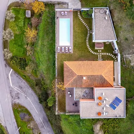 Spacious With Private Pool & Garden In Douro, By Hopstays Sabrosa