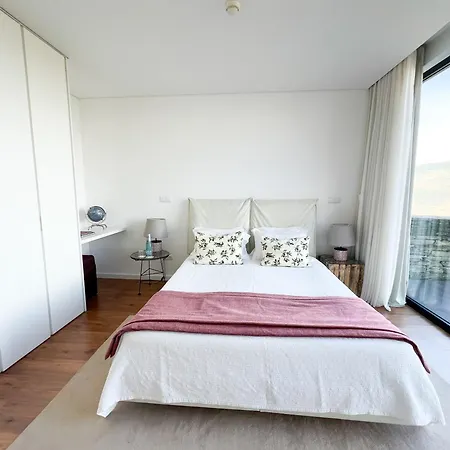 Vila Spacious With Private Pool & Garden In Douro, By Hopstays Sabrosa