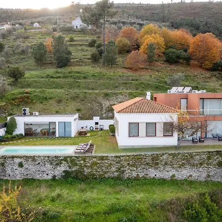 Spacious With Private Pool & Garden In Douro, By Hopstays 빌라 사브로사