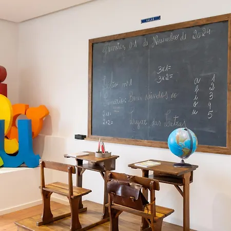 Spacious With Private Pool & Garden In Douro, By Hopstays 빌라 사브로사