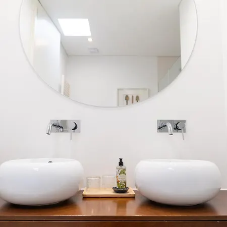 Spacious With Private Pool & Garden In Douro, By Hopstays 빌라
