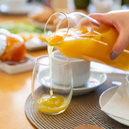 Spacious With Private Pool & Garden In Douro, By Hopstays *