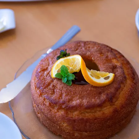 Spacious With Private Pool & Garden In Douro, By Hopstays Sabrosa