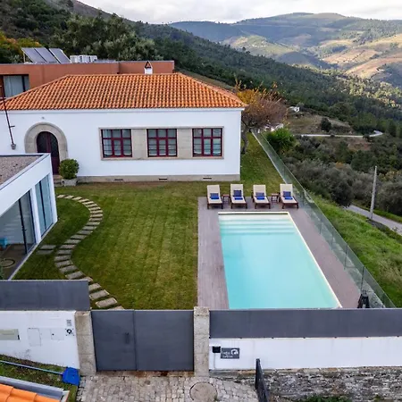 Spacious With Private Pool & Garden In Douro, By Hopstays 빌라 *