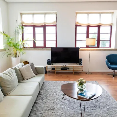 Spacious With Private Pool & Garden In Douro, By Hopstays * 사브로사