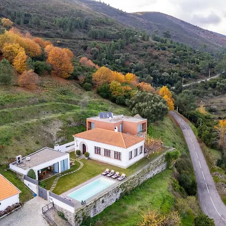 빌라 Spacious With Private Pool & Garden In Douro, By Hopstays