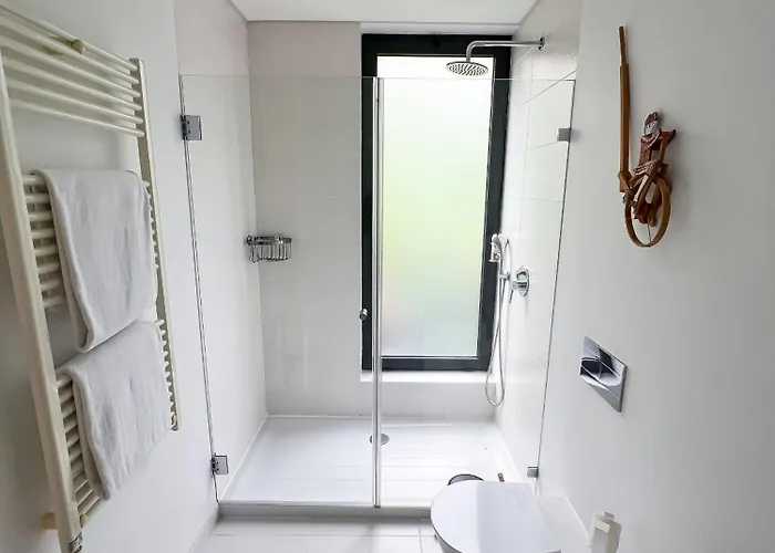 Spacious With Private Pool & Garden In Douro, By Hopstays Vila