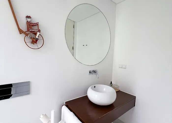 Spacious With Private Pool & Garden In Douro, By Hopstays Sabrosa