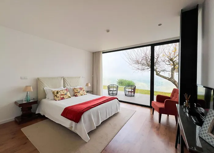 Spacious With Private Pool & Garden In Douro, By Hopstays * Sabrosa