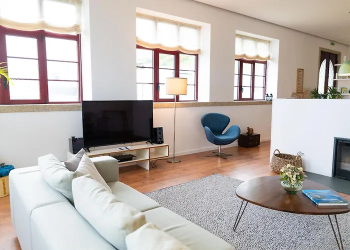 Vila Spacious With Private Pool & Garden In Douro, By Hopstays *